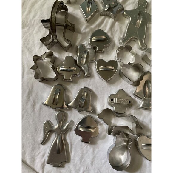 Vintage & Modern Metal Cookie Cutter Collection All Metal Holiday - Picture 2 of 16